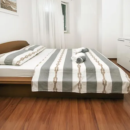 Znjan Beach Guest house Split