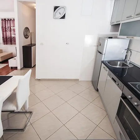 Znjan Gæstehus 3*